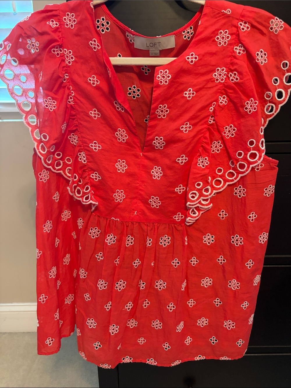 Women’s LOFT Red Eyelet Flutter Sleeve Peasant Top size M